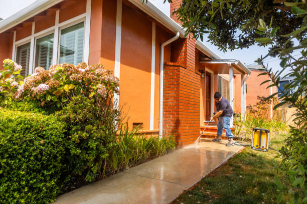 Why Choose Our Certified Pressure Washing Experts for Your Project Needs in Monticello, MS?